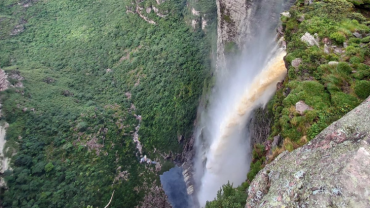 Cachoeira da Fumaça e Cachoeira do Riachinho